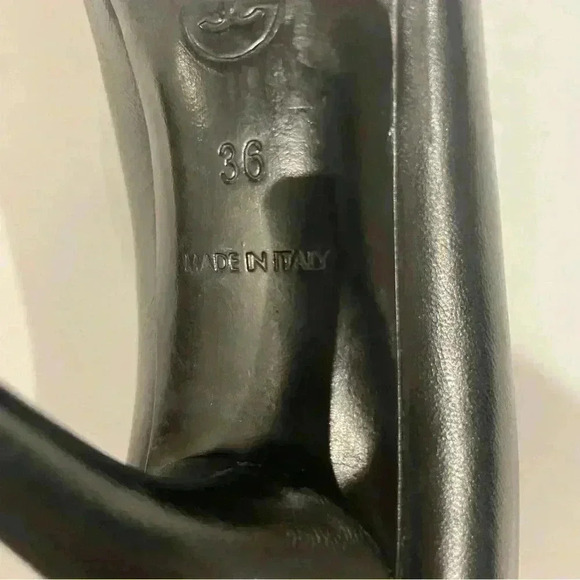 Chanel Vintage Black Pointed Square Toe Heels Bow 36 Leather Mules Gold CC Logo - Picture 13 of 13